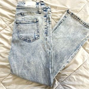 Icon High Rise Straight. Kendall+Kylie. Size 29.